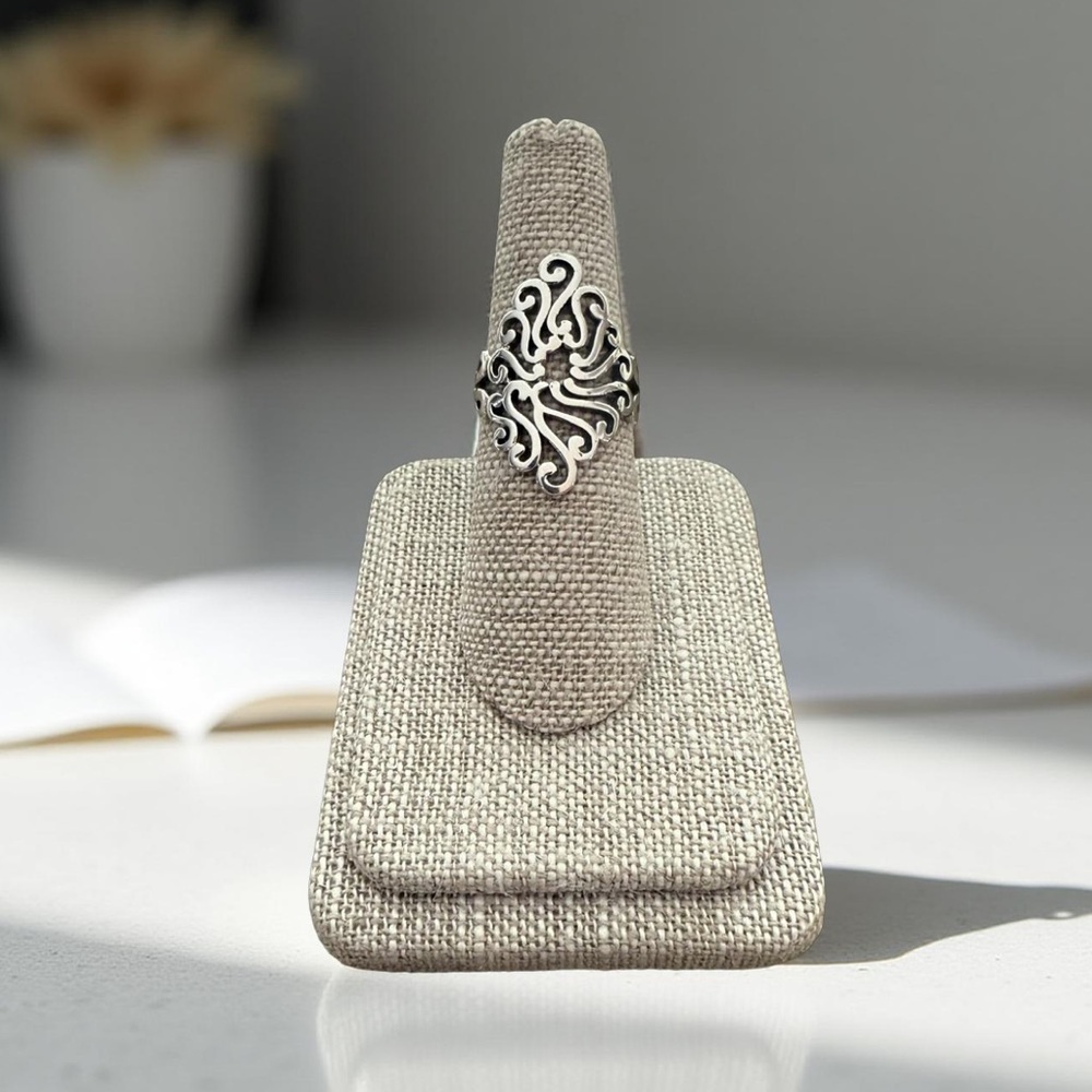 NWT 925 Sterling Silver Swirl Ring! Available in Sizes 6-10! NEW! - Picture 2 of 4